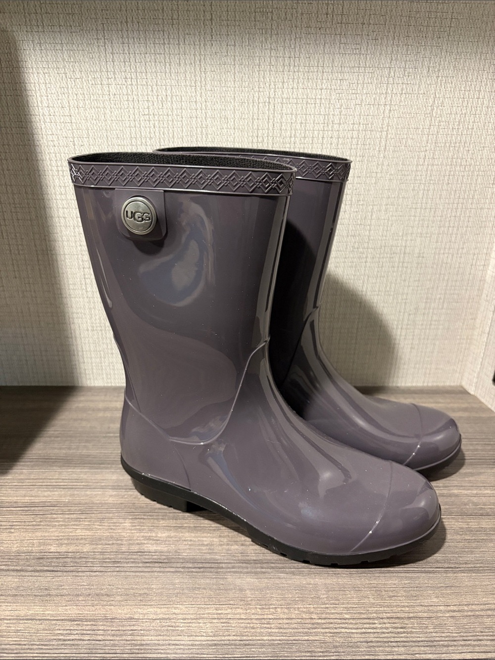 UGG Women's Grey Gloss Rain Boots